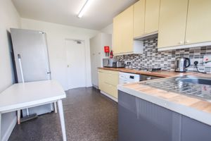 Photo 25- click for photo gallery